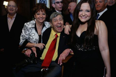 SanDee Pitnick, Jerry Lewis a Dani Lewis na 90. narodeninovej oslave Jerryho v New Yorku.