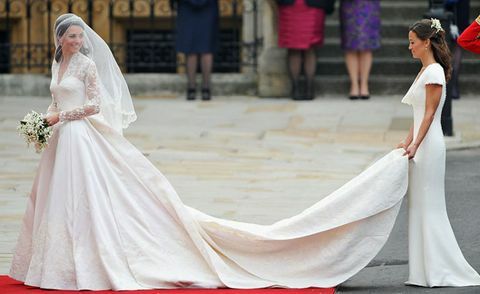 Kate Middleton mala na svojom veľkom dni druhé svadobné šaty