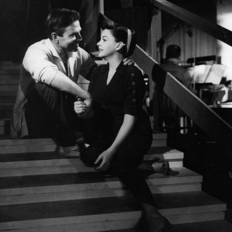 James Mason a Judy Garland v knihe „Hviezda sa narodila“