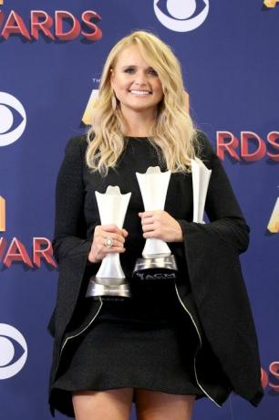 ocenenia miranda lambert acm