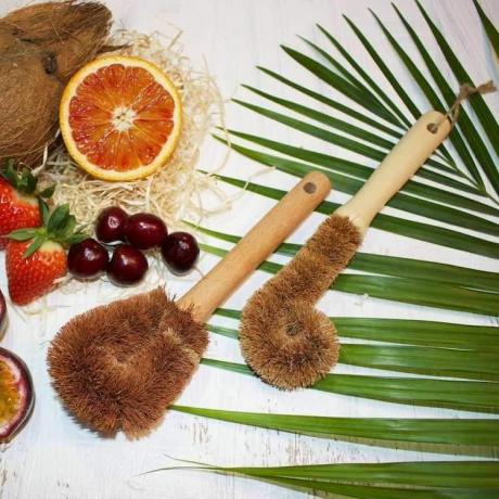 Kuchynské kefy na riad z kokosových vlákien bez plastov