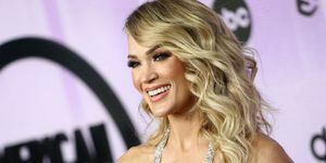 carrie underwood sa zúčastňuje odovzdávania amerických hudobných cien 2022 v divadle microsoft 20. novembra 2022 v los angeles, kalifornia foto tommaso boddiwireimage