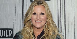 trisha yearwood maskovaný spevák strom