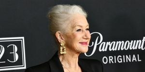 los angeles, kalifornia 2. december helen mirren sa zúčastňuje na premiére seriálu Paramounts v Los Angeles 1923 o hod. hollywoodska americká légia 2. decembra 2022 v los angeles, kalifornia, fotografia robin l marshallfilmmagic