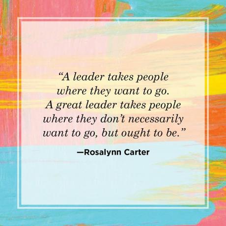 vodcovský citát od rosalynn carter o tom, že vezme ľudí nie tam, kde chcú, ale tam, kde by mali byť, akvarelové pozadie