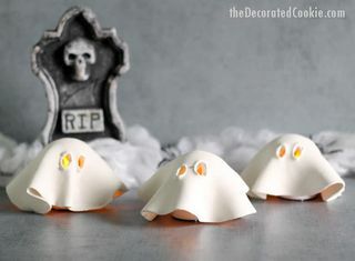 DIY Halloween duchové čajové svetlá