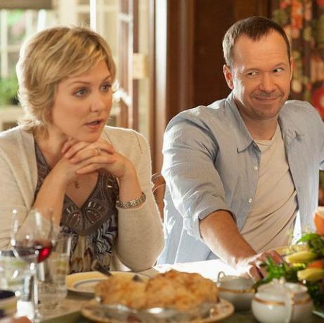 modrá krv amy carlson donnie wahlberg