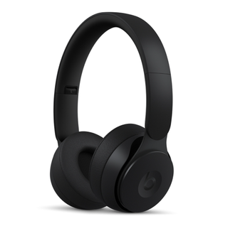 Bezdrôtové slúchadlá na uši s potlačením hluku Beats Solo Pro s čipom pre slúchadlá Apple H1 – čierna