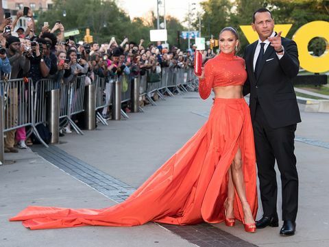 Jennifer Lopez Alex Rodriguez 2019 CFDA Fashion Awards - pouličné pozorovania