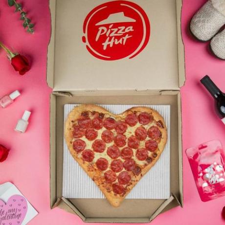 pizza chata pizza v tvare srdca