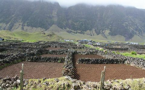 Krajina na Tristan da Cunha, najizolovanejšom ostrove na Zemi