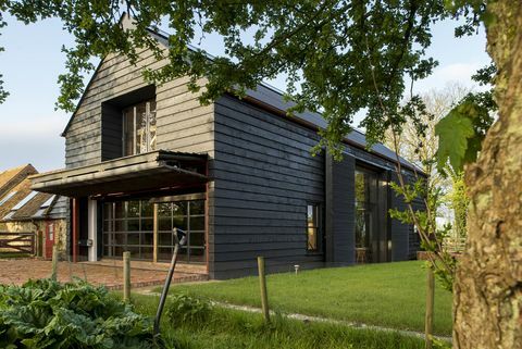 Táto zrekonštruovaná stodola spája historickú ochranu s trvalo udržateľným dizajnom