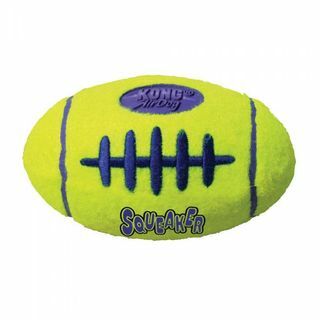 Futbalová hračka pre psa Kong Airdog® Squeaker